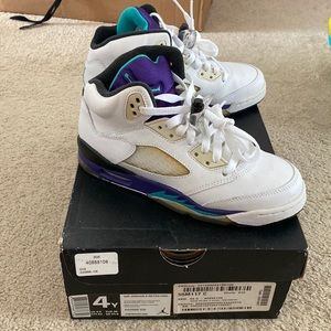 Kids 4Y air Jordan’s